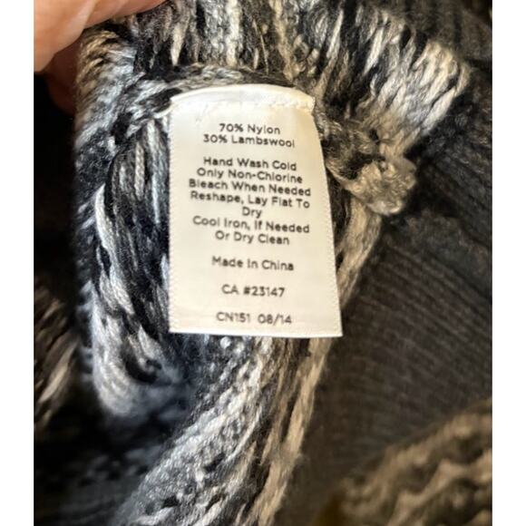 Talbots Petites Fair Isle Beaded Lamb's Wool Blend Cardigan Size Small - Picture 10 of 10